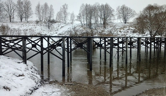 Свайные мосты: надежное решение для преодоления водных преград в Красногорске от 57360 руб